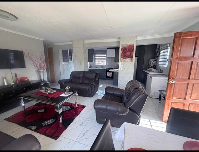 3 BEDROOM HOUSE FOR SALE IN MINNEBRONNE